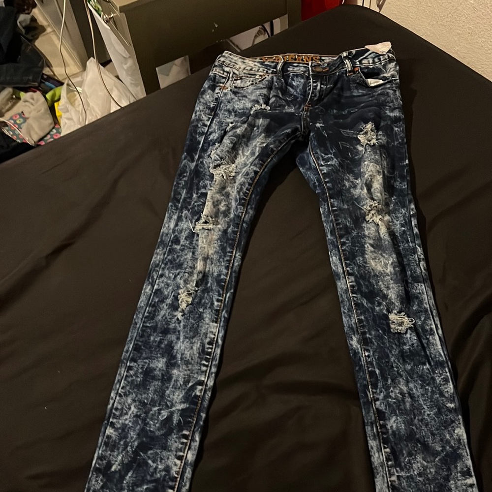 Never worn